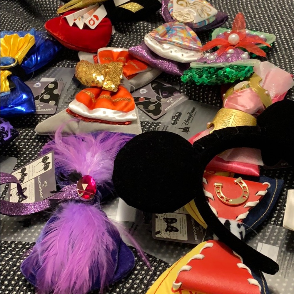 Interchangeable Disney Minnie Mouse bow ears LOT